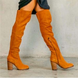 EUC Kelsi Dagger “Logan” Over The Knee Boots- Size 6